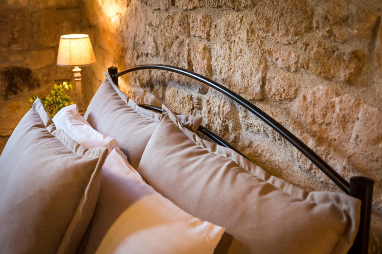 Stigmes Villas & Suites Nea Skioni Exteriör bild