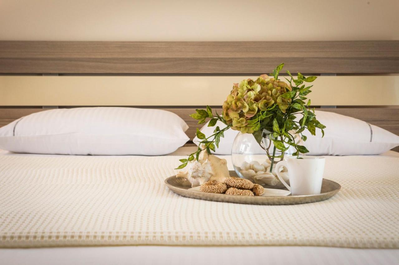 Stigmes Villas & Suites Nea Skioni Exteriör bild