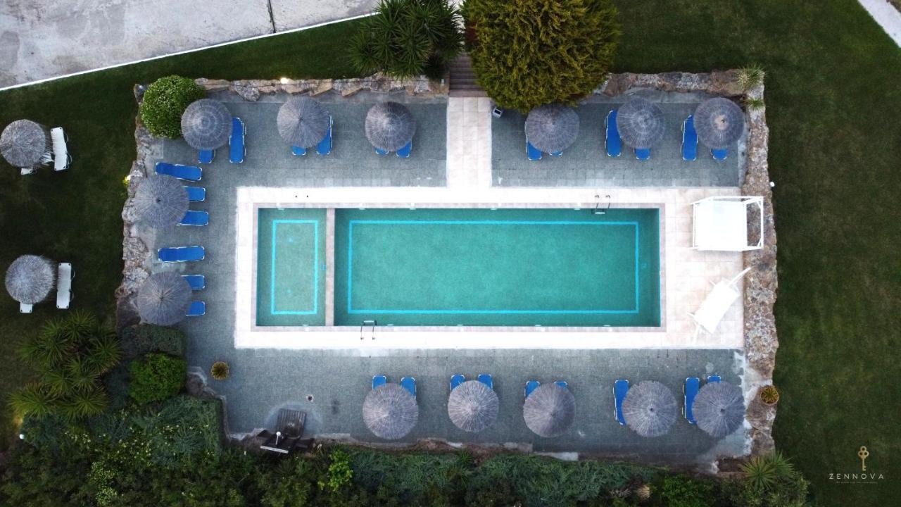 Stigmes Villas & Suites Nea Skioni Exteriör bild
