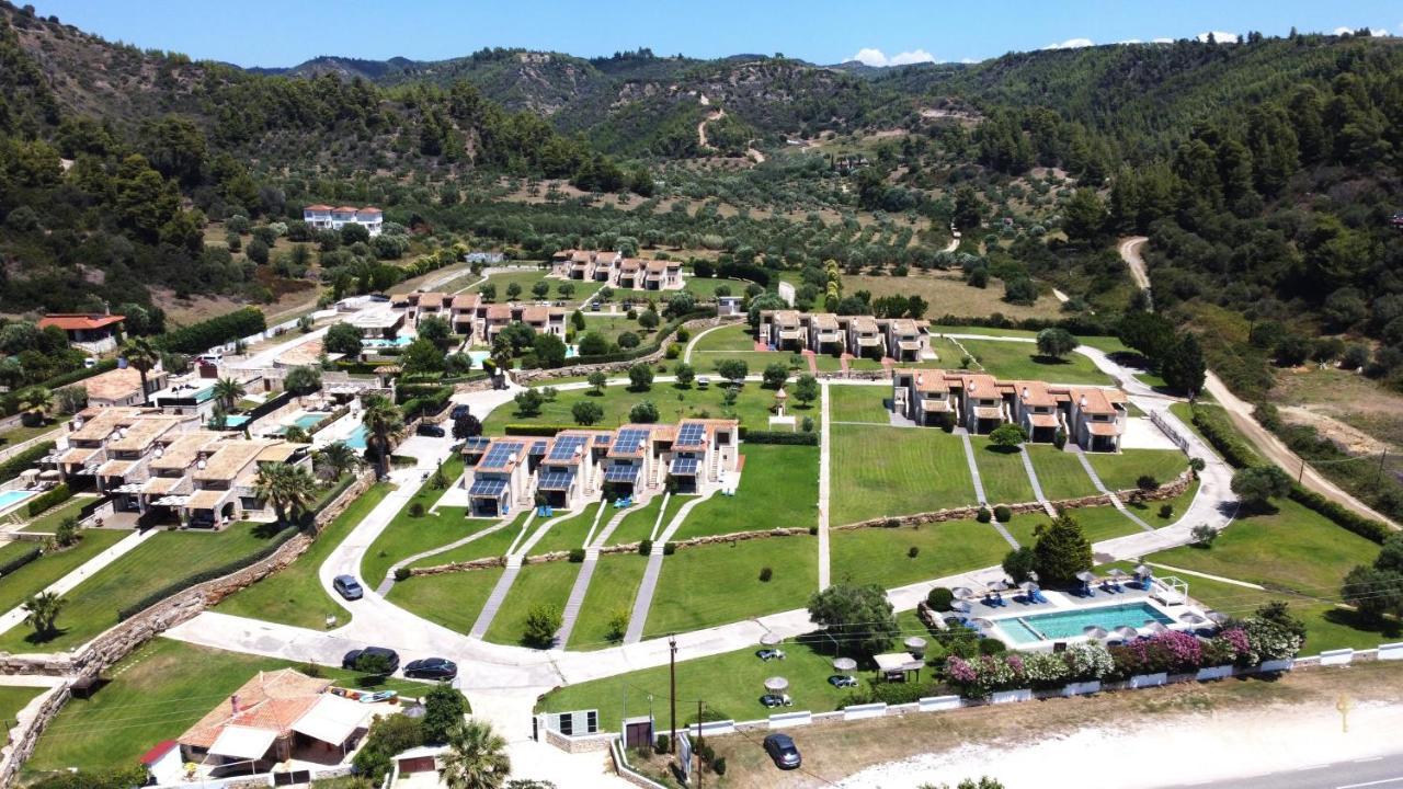 Stigmes Villas & Suites Nea Skioni Exteriör bild