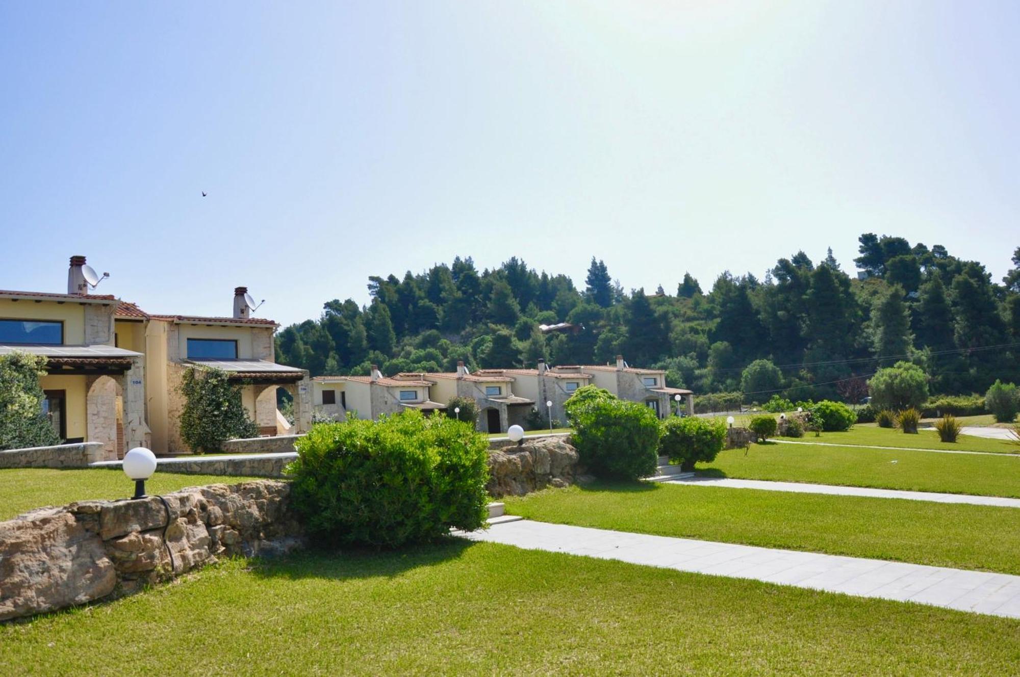 Stigmes Villas & Suites Nea Skioni Exteriör bild