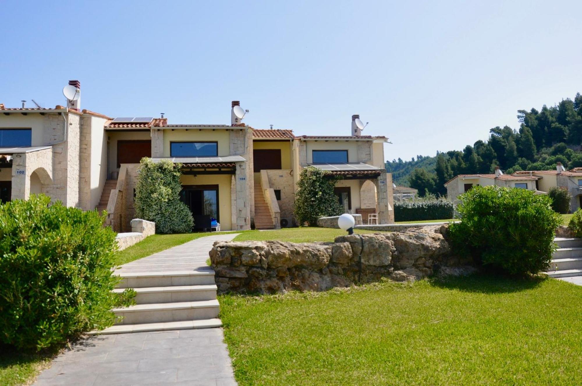 Stigmes Villas & Suites Nea Skioni Exteriör bild