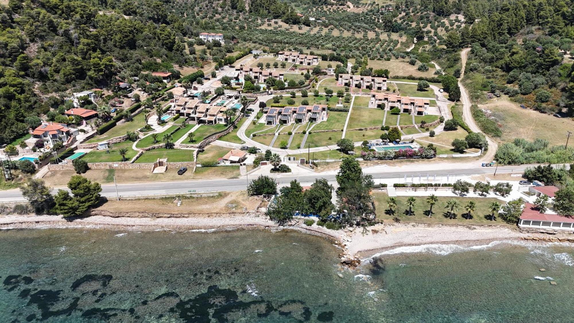 Stigmes Villas & Suites Nea Skioni Exteriör bild
